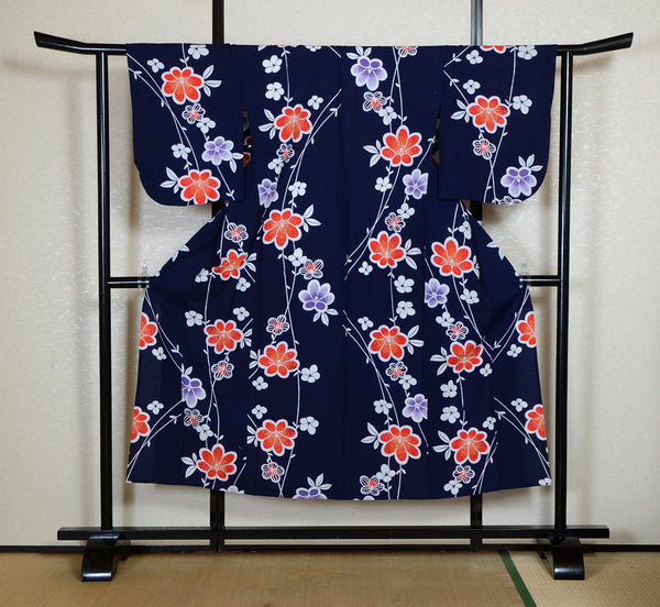 Archive Yukata – Traditional Pattern (Women / One of a Kind) W-AT #111