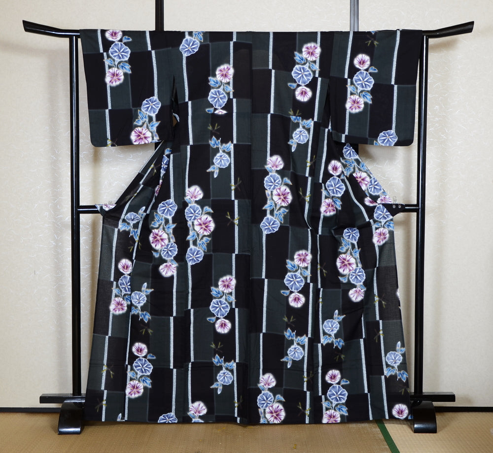Archive Yukata – Traditional Pattern (Women / One of a Kind) W-AT #23