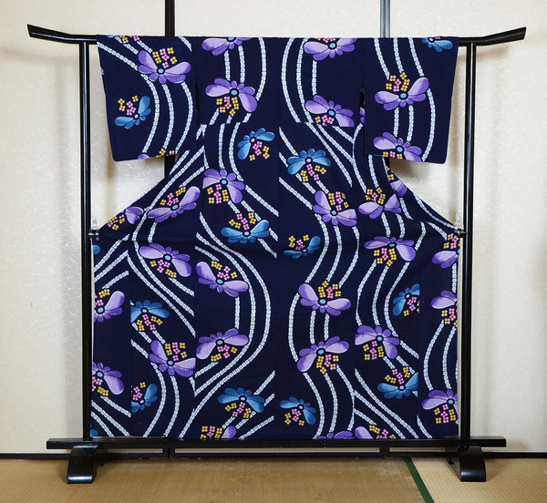 Archive Yukata – Traditional Pattern (Women / One of a Kind) W-AT #81