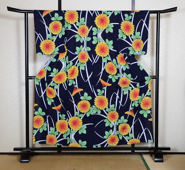 Archive Yukata – Traditional Pattern (Women / One of a Kind) W-AT #33