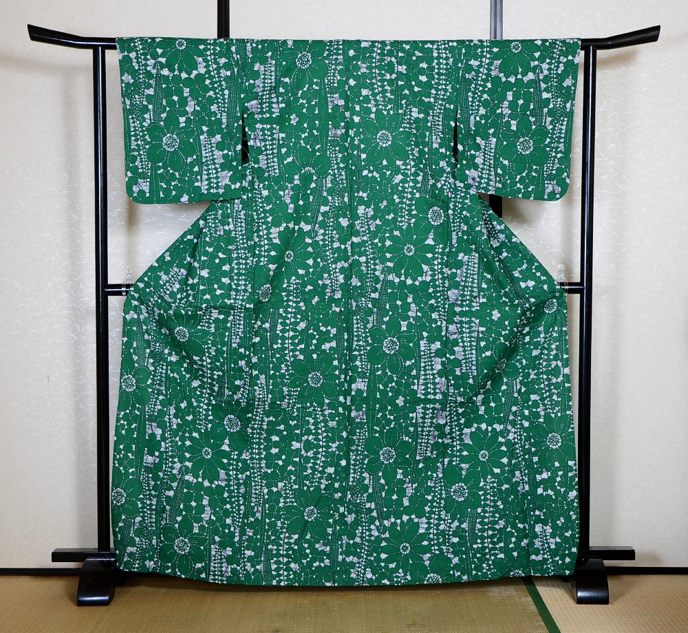 Archive Yukata – Traditional Pattern (Women / One of a Kind) W-AT #34