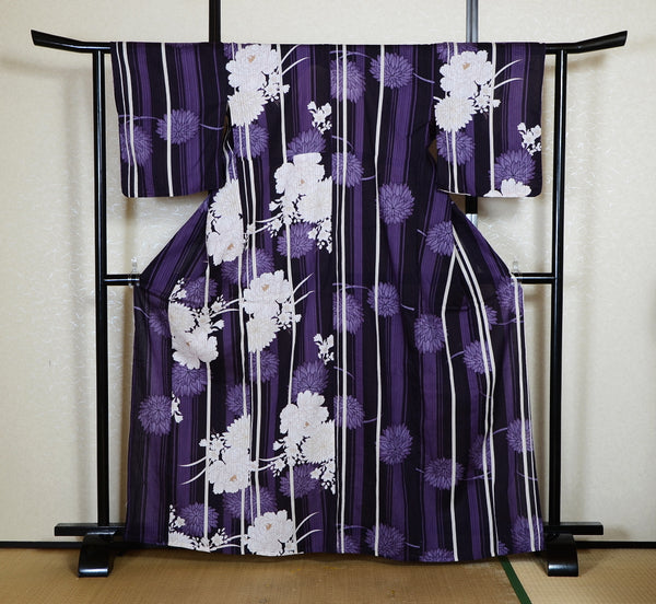 Archive Yukata – Traditional Pattern (Women / One of a Kind) W-AT #131