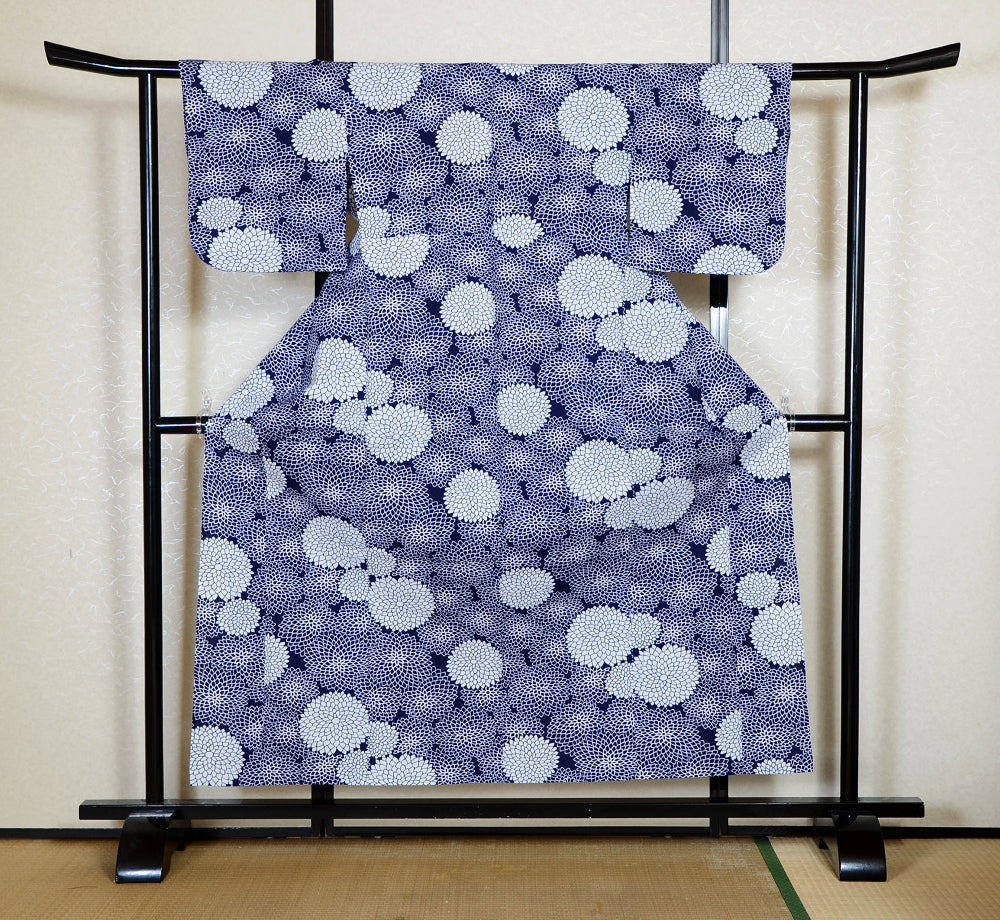 Archive Yukata – Traditional Pattern (Women / One of a Kind) W-AT #48