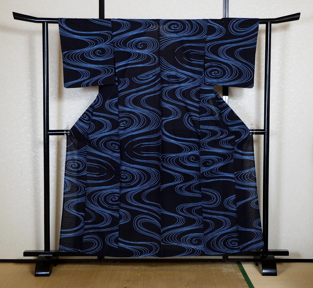 Archive Yukata – Traditional Pattern (Women / One of a Kind) W-AT #30