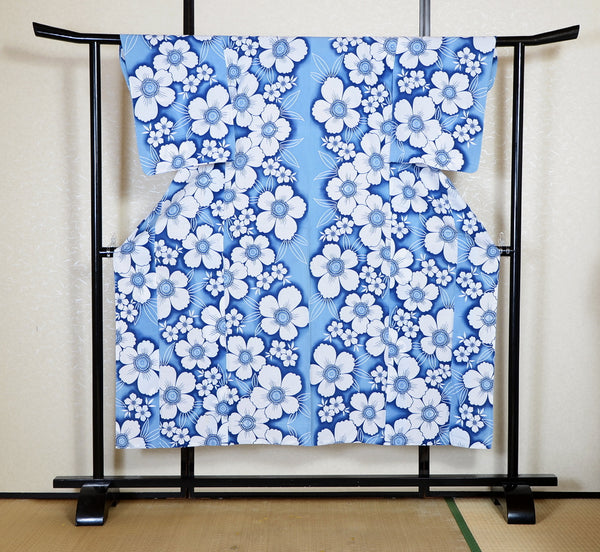 Archive Yukata – Traditional Pattern (Women / One of a Kind) W-AT #83