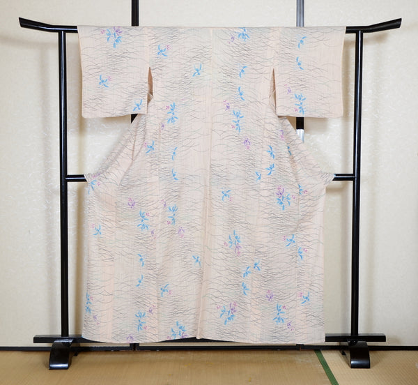Archive Yukata – Traditional Pattern (Women / One of a Kind) W-AT #26