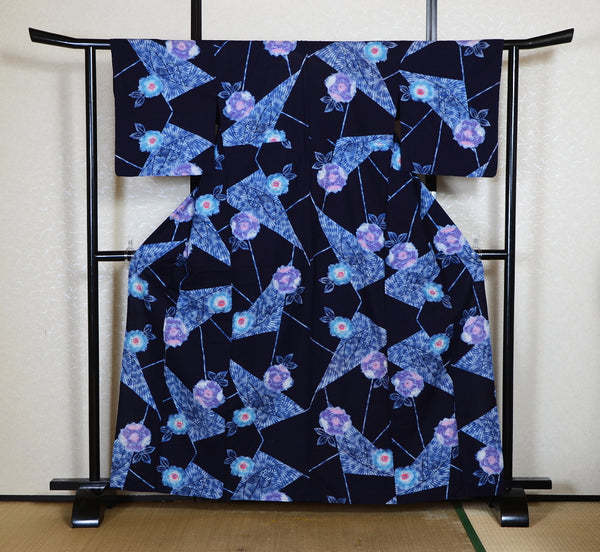 Archive Yukata – Traditional Pattern (Women / One of a Kind) W-AT #126