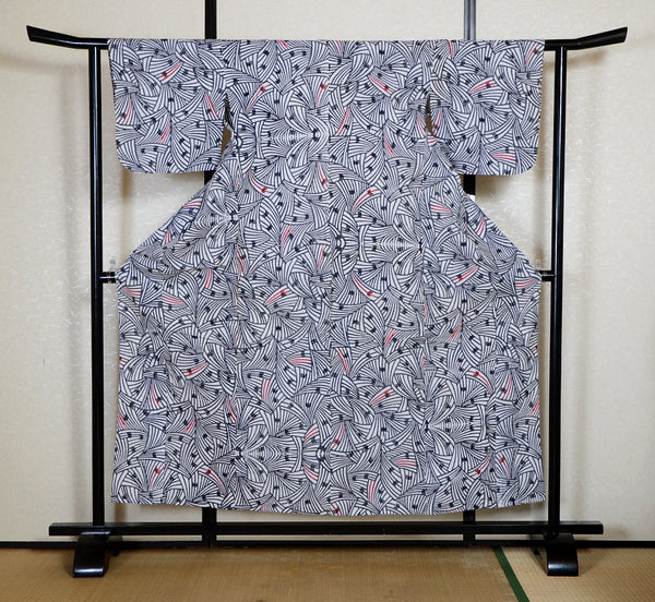 Archive Yukata – Traditional Pattern (Women / One of a Kind) W-AT #74