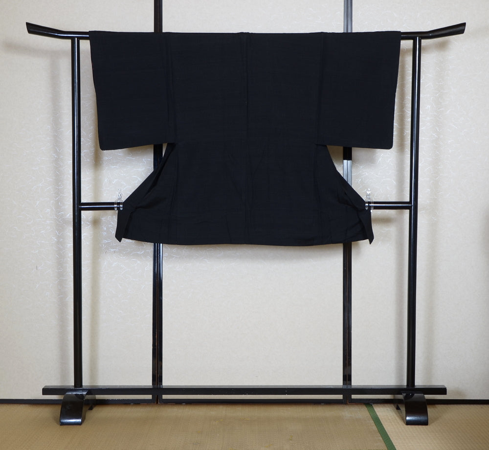 Men Jacket / M-Ha #1-761 (Men’s Kimono with Koi (Carp) Design – Symbol of Strength and Success)