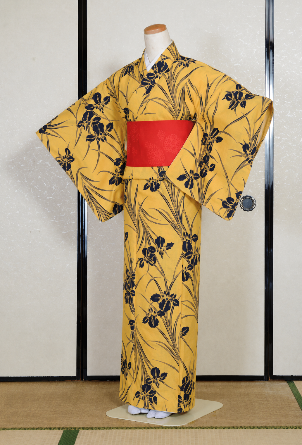 Archive Yukata – Traditional Pattern (Women / One of a Kind) W-AT #20 (Golden Sunshine Iris Yukata)