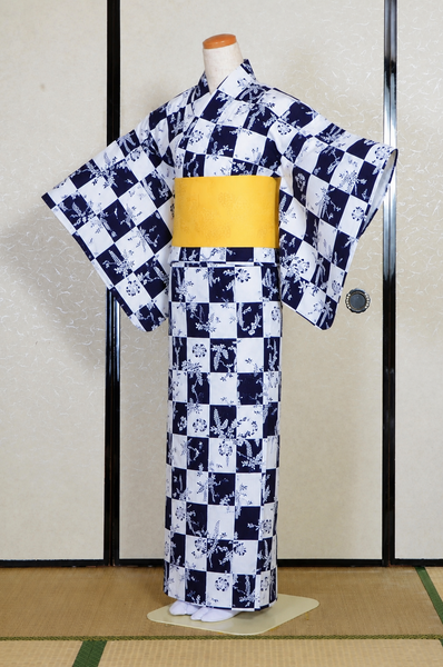 Archive Yukata – Traditional Pattern (Women / One of a Kind) W-AT #05