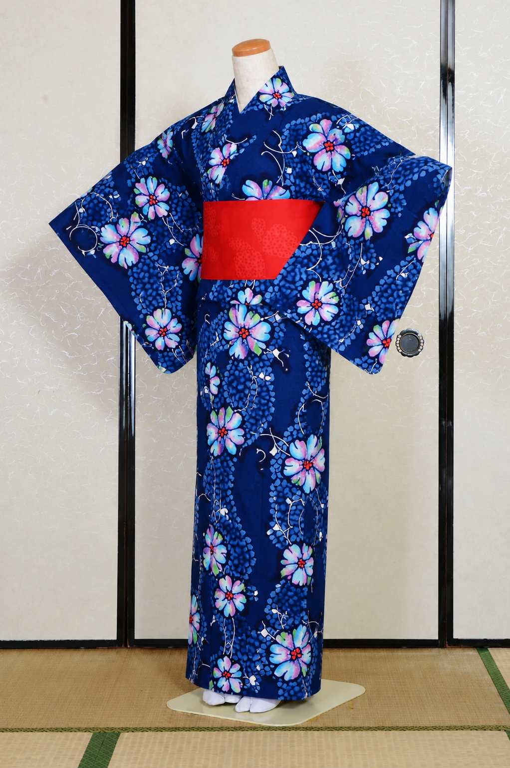 Archive Yukata – Traditional Pattern (Women / One of a Kind) W-AT #12