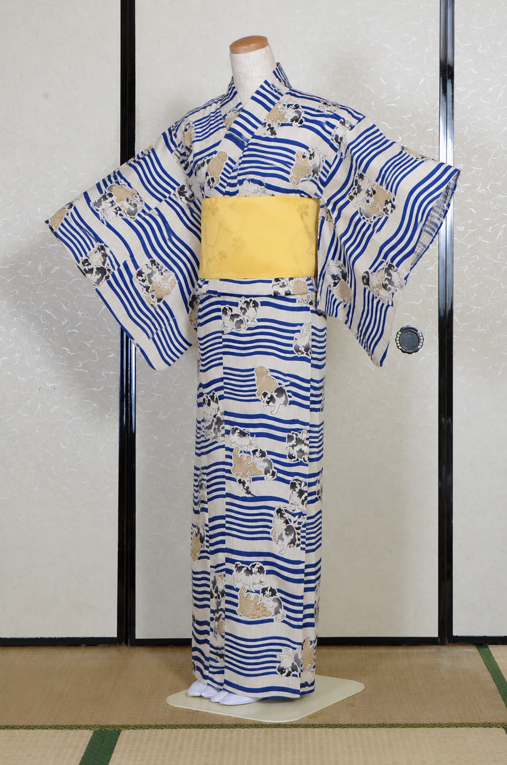 Archive Yukata – Traditional Pattern (Women / One of a Kind) W-AT #27 (Rare Dog Pattern Yukata)