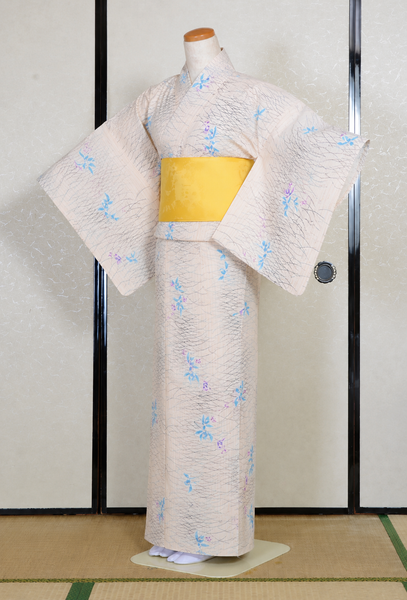 Archive Yukata – Traditional Pattern (Women / One of a Kind) W-AT #26