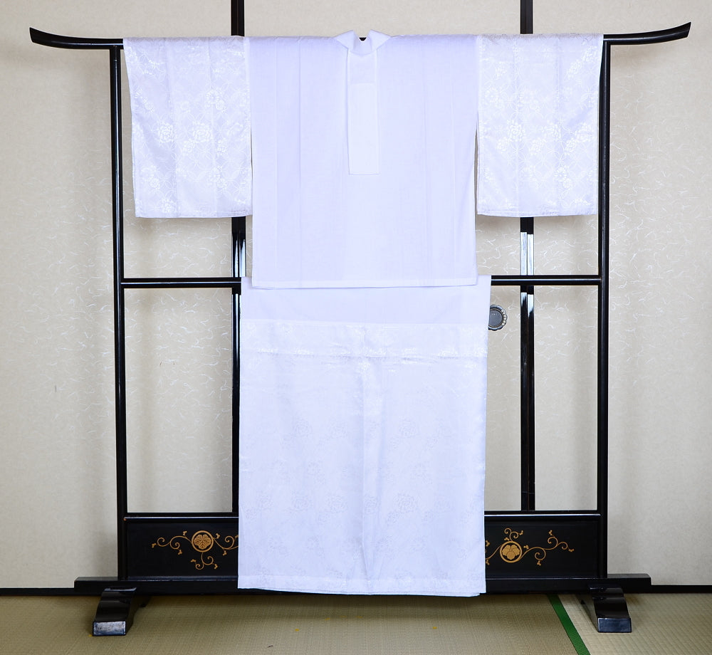 Women undergarment / Two piece : White