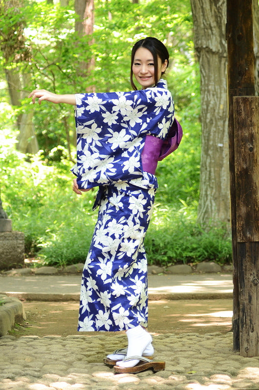 Japanese yukata kimono / D #090