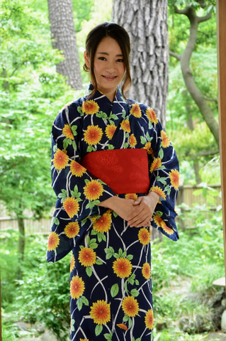 Archive Yukata – Traditional Pattern (Women / One of a Kind) W-AT #33