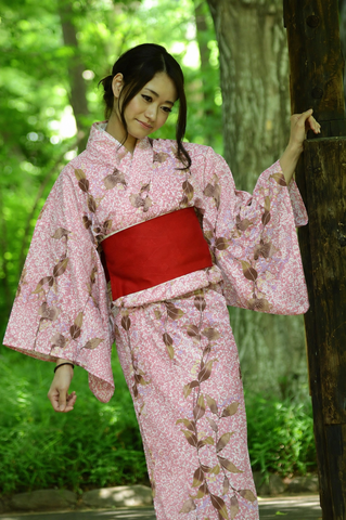 Archive Yukata – Traditional Pattern (Women / One of a Kind) W-AT #41