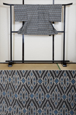 Haori. Japanese haori. haori for women. haori female. kimono jacket. haori jacket.