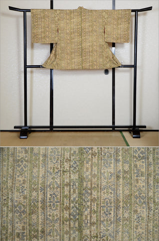 Haori. Japanese haori. haori for women. haori female. kimono jacket. haori jacket.