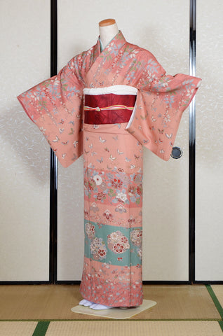 Japanese kimono. kimono for women. kimono female. houmongi kimono. tsukesage kimono.irotomesode.summer kimono.