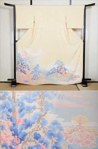 Japanese kimono. kimono for women. kimono female. houmongi kimono. tsukesage kimono.irotomesode.