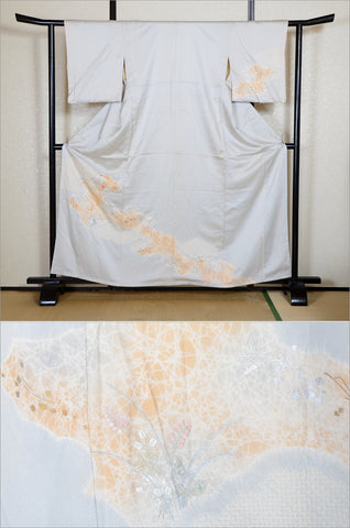 Japanese kimono. kimono for women. kimono female. houmongi kimono. tsukesage kimono.irotomesode.