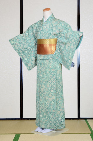 Japanese kimono. kimono for women. kimono female. komon kimono. muji kimono.tsumugi kimono. Japanese women obi belt. hanhaba obi.