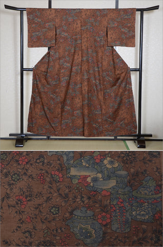 Japanese kimono. kimono for women. kimono female. komon kimono. muji kimono.tsumugi kimono.