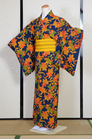 Japanese kimono. kimono for women. kimono female. komon kimono. muji kimono.tsumugi kimono. Japanese women obi belt. hanhaba obi.
