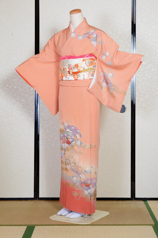 Japanese kimono. kimono for women. kimono female. houmongi kimono. tsukesage kimono.