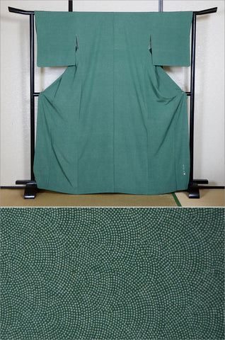 Japanese kimono. kimono for women. kimono female. komon kimono. muji kimono.tsumugi kimono.