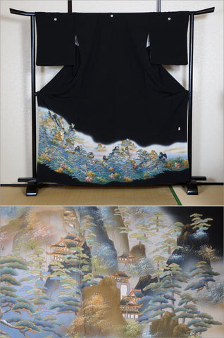 Japanese kimono. kimono for women. kimono female. black formal kimono. 