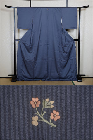 Japanese kimono. kimono for women. kimono female. komon kimono. muji kimono.tsumugi kimono.