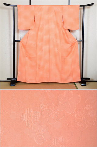 Japanese kimono. kimono for women. kimono female. komon kimono. muji kimono.tsumugi kimono.