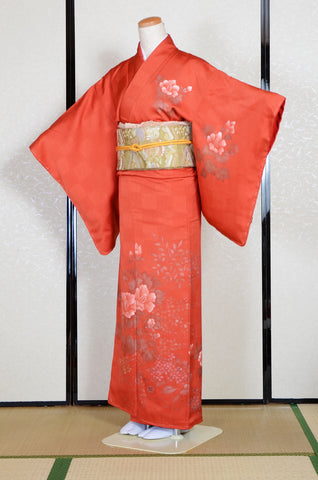 Japanese kimono. kimono for women. kimono female. houmongi kimono. tsukesage kimono.