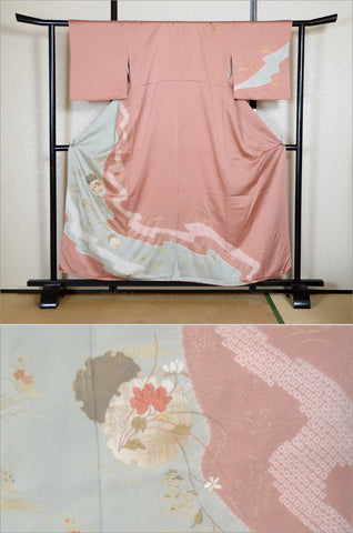 Japanese kimono. kimono for women. kimono female. houmongi kimono. tsukesage kimono.irotomesode.