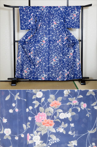 Japanese kimono. kimono for women. kimono female. komon kimono. muji kimono.summer kimono.