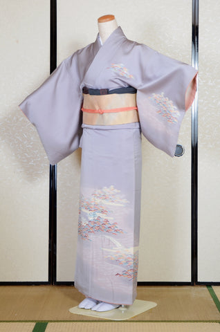 Japanese kimono. kimono for women. kimono female. houmongi kimono. tsukesage kimono.irotomesode. Japanese women obi belt. Tradiitonal obi. pre-tied obi. Obi age. Obi jime. kimono accessories.