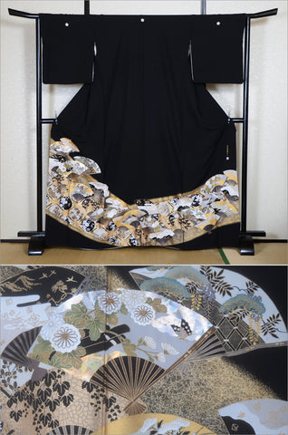 Japanese kimono. kimono for women. kimono female. black formal kimono. 