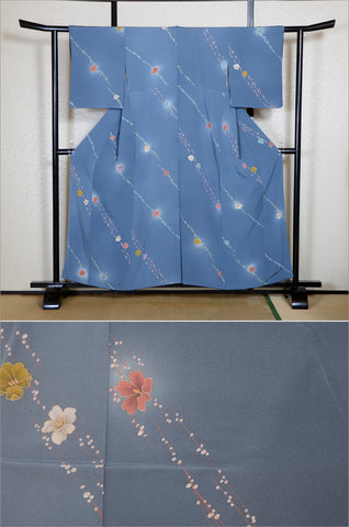 Japanese kimono. kimono for women. kimono female. komon kimono. muji kimono.tsumugi kimono.