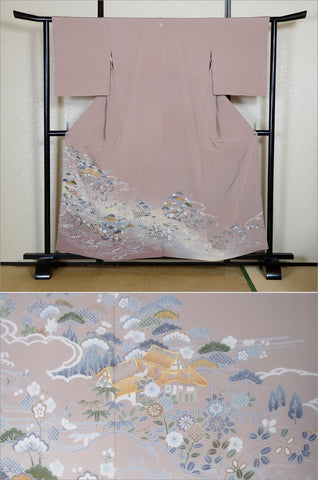 Japanese kimono. kimono for women. kimono female. houmongi kimono. tsukesage kimono.irotomesode.