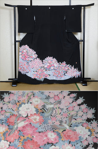 Japanese kimono. kimono for women. kimono female. black formal kimono. 