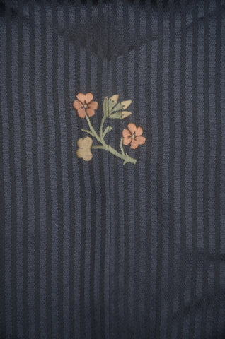 Japanese kimono. kimono for women. kimono female. komon kimono. muji kimono.tsumugi kimono.
