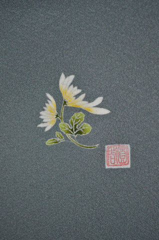 Japanese kimono. kimono for women. kimono female. komon kimono. muji kimono.tsumugi kimono.