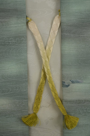 Japanese kimono. kimono for women. kimono female. komon kimono. muji kimono.tsumugi kimono.kimono jacket. haori jacket. Japanese women obi belt. hanhaba obi.