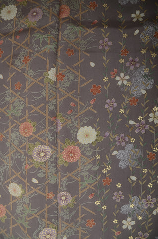 Japanese kimono. kimono for women. kimono female. komon kimono. muji kimono.
