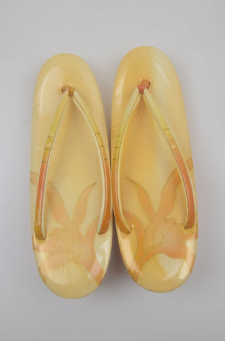Zori sandals. kimono accessories.