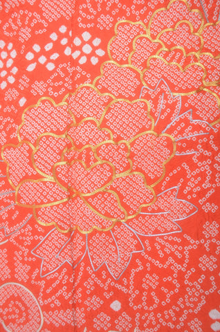 Furisode kimono. Long sleeved kimono. Japanese kimono. maiko kimono. geisha kimono.