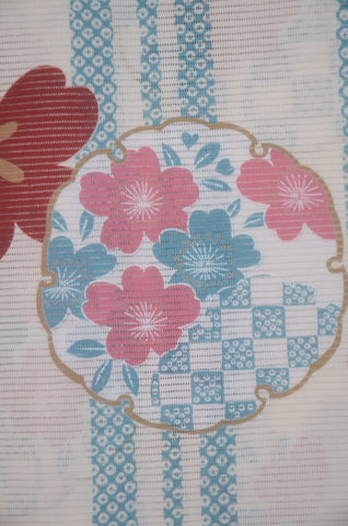 Archive Yukata – Traditional Pattern (Women / One of a Kind) W-AT #31
